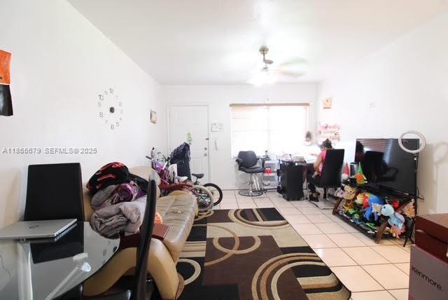 3451 Sw 11th Street 8a Property Photo 10