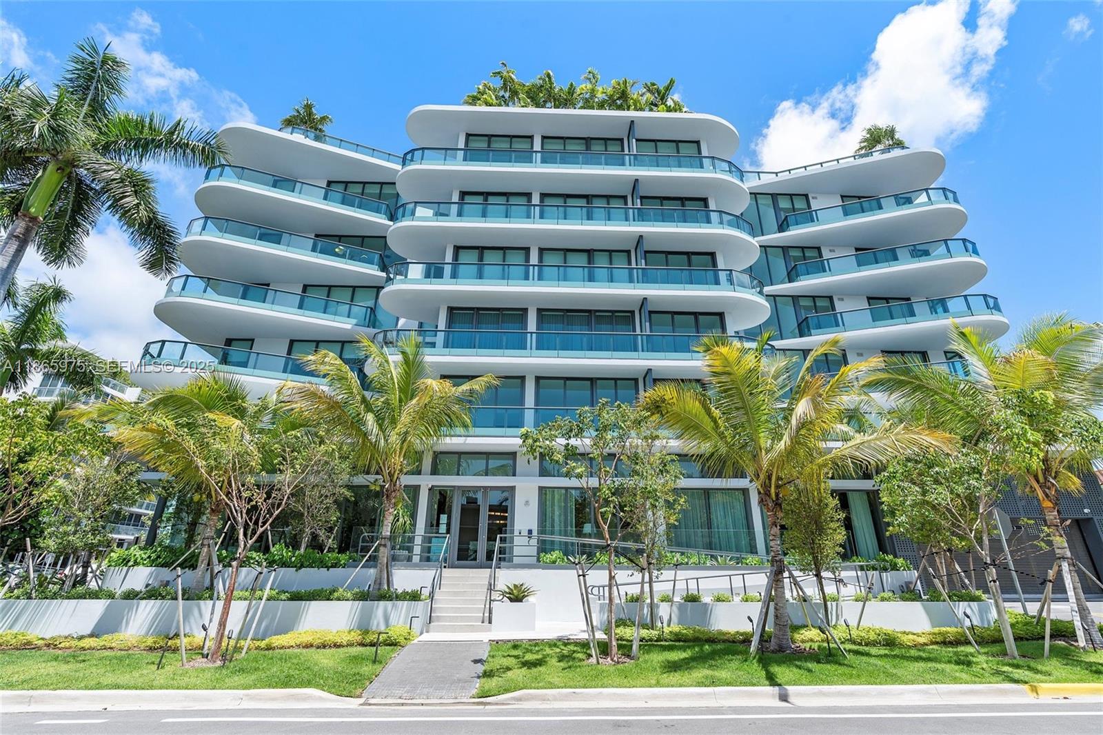 9901 W Bay Harbor Drive 402