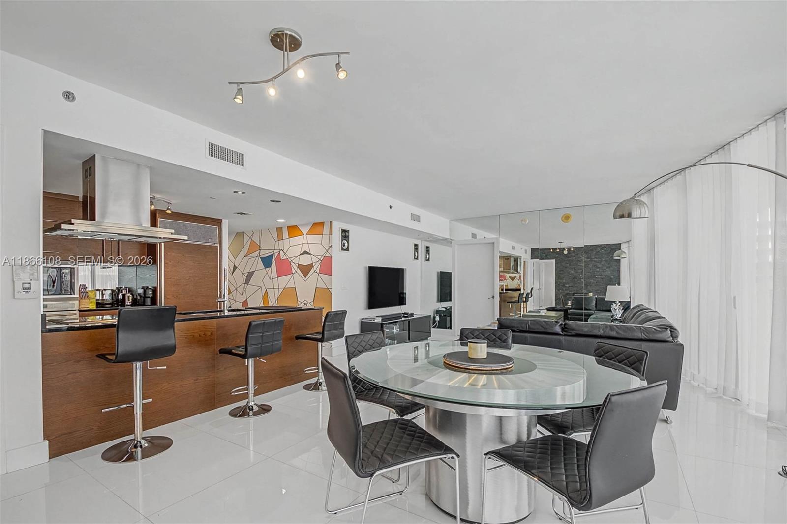 495 Brickell Avenue 3504 Property Photo 5