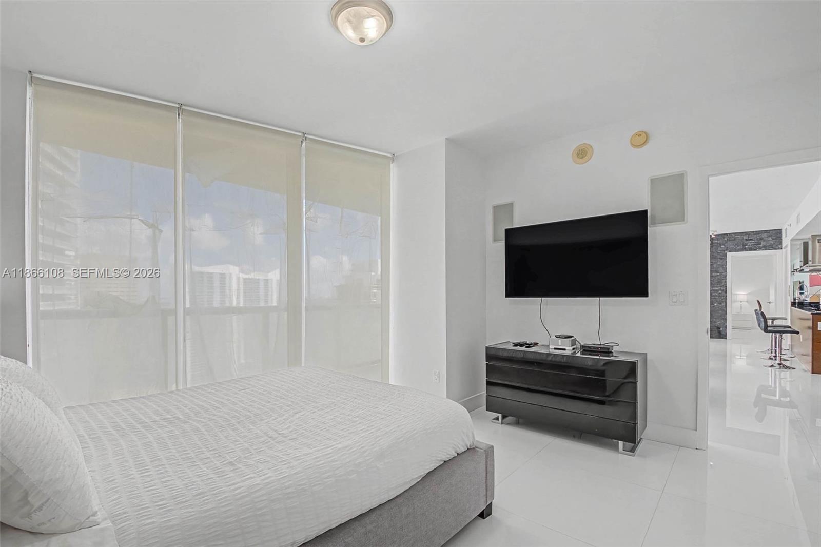 495 Brickell Avenue 3504 Property Photo 30