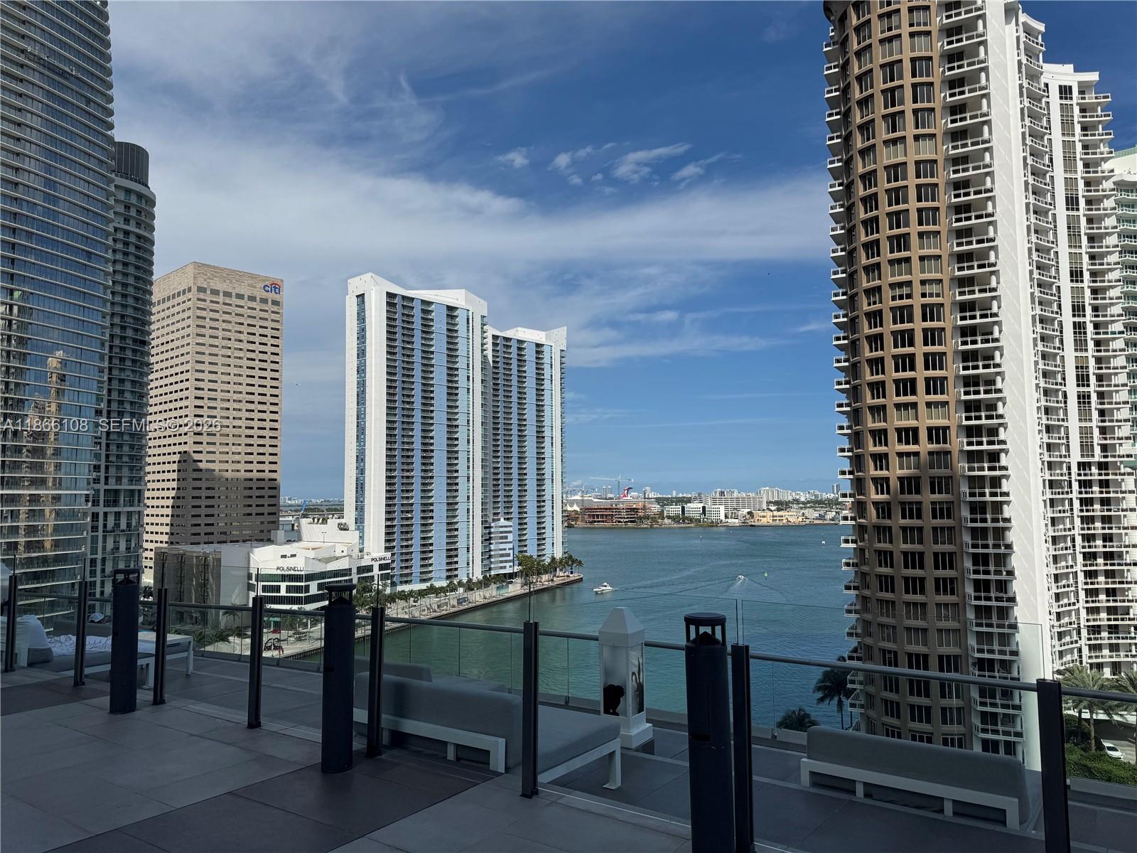 495 Brickell Avenue 3504 Property Photo 43