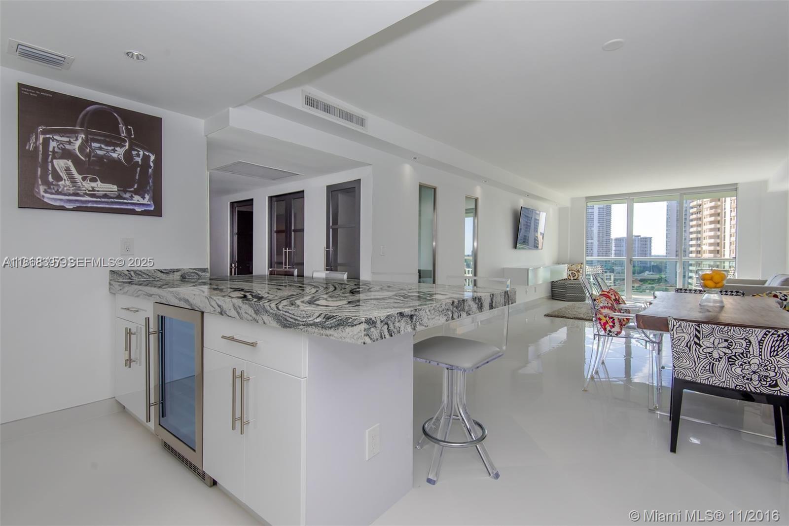 19390 Collins Avenue 1121 Property Photo 9