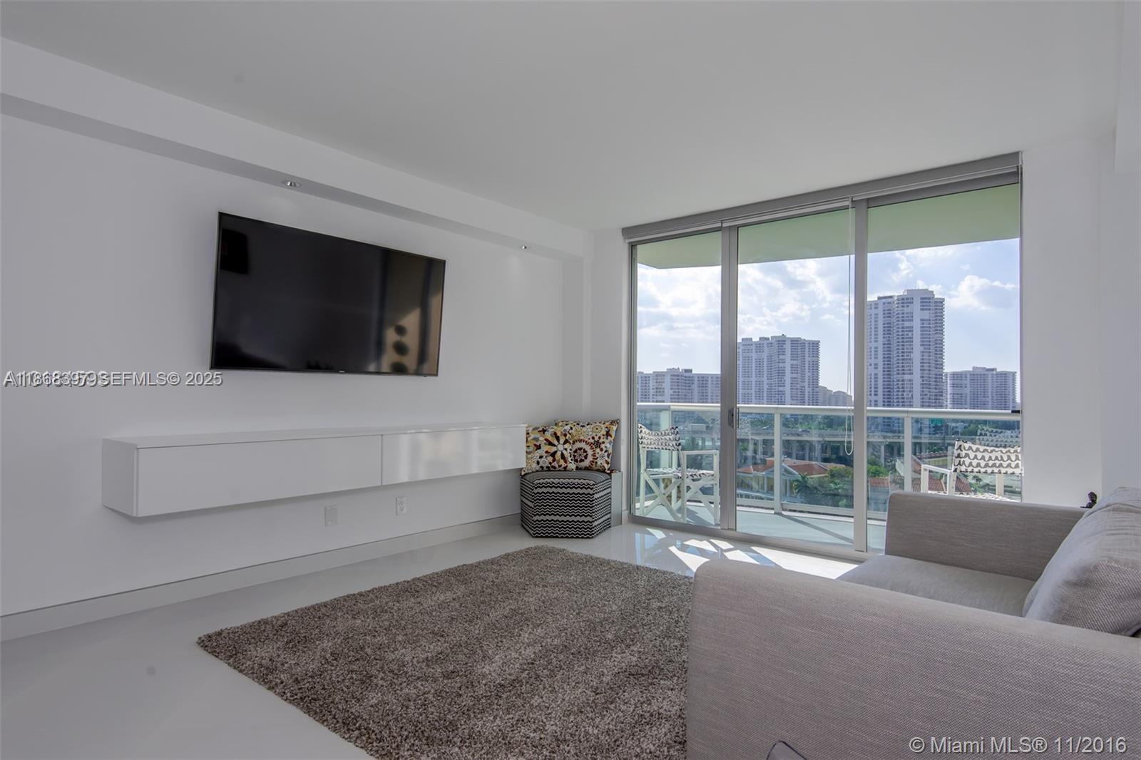 19390 Collins Avenue 1121 Property Photo 12