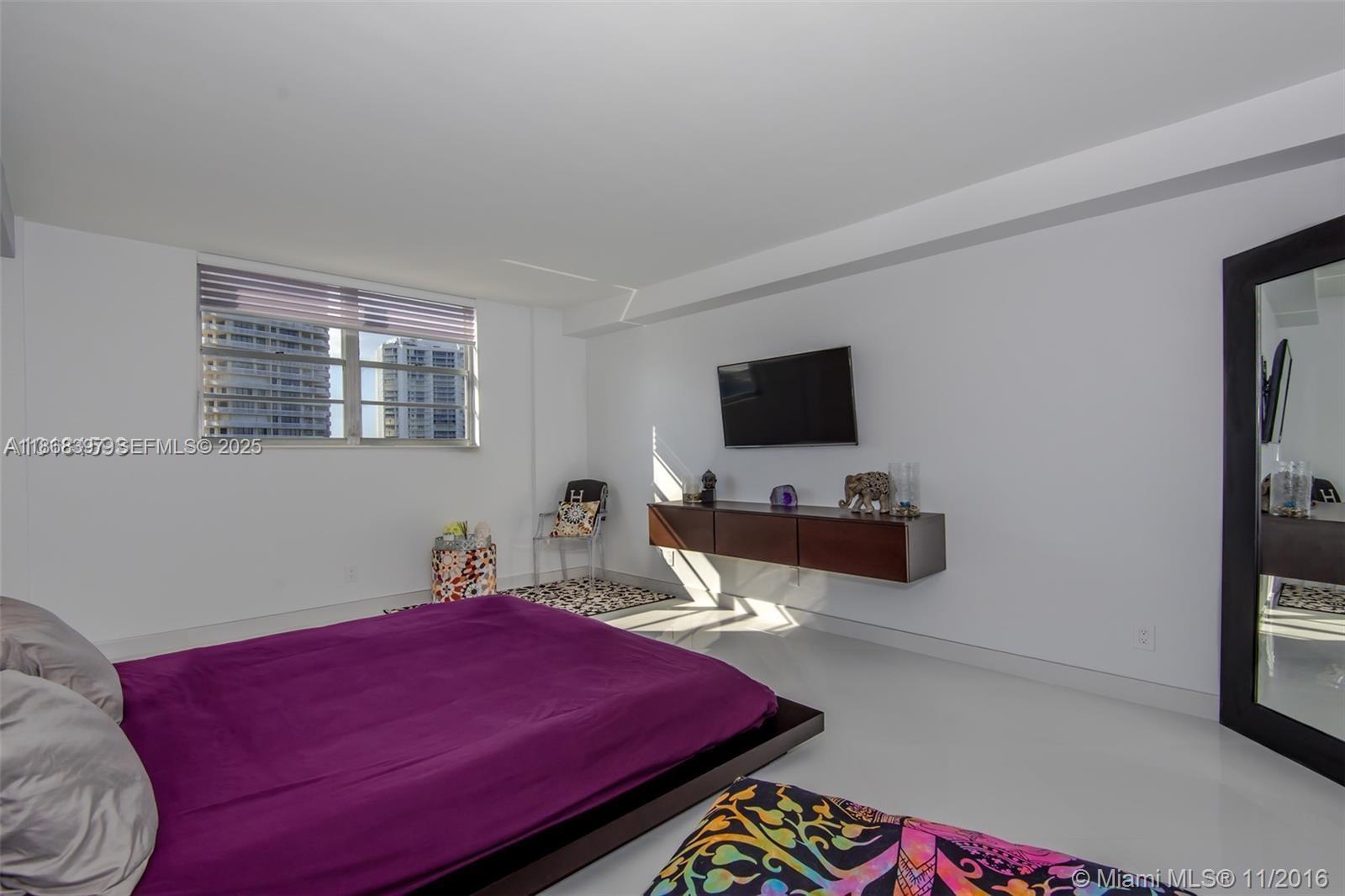19390 Collins Avenue 1121 Property Photo 21
