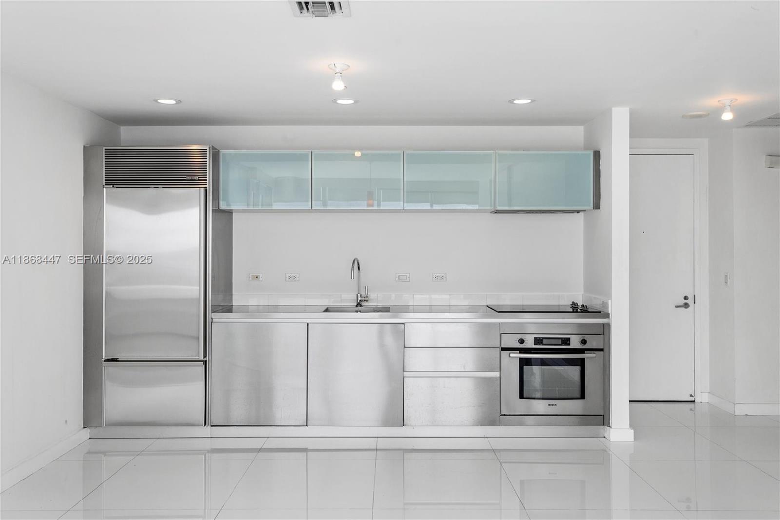 1040 Biscayne Boulevard 3106 Property Photo 7