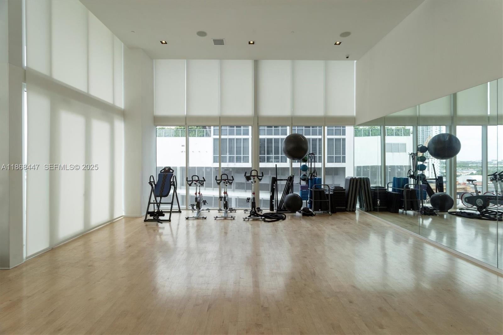 1040 Biscayne Boulevard 3106 Property Photo 36