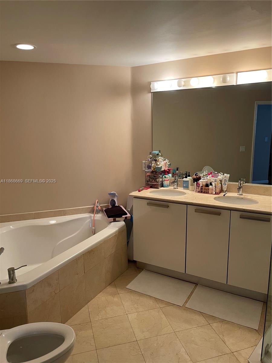 3000 Ne 188th Street 706 Property Photo 15