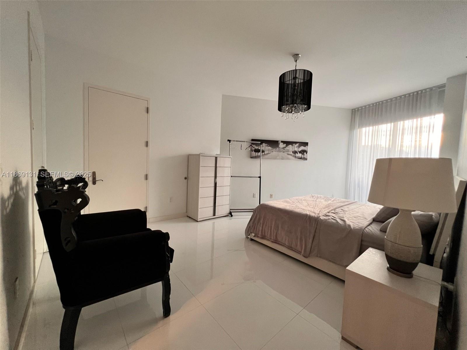 15811 Collins Avenue 605 Property Photo 17