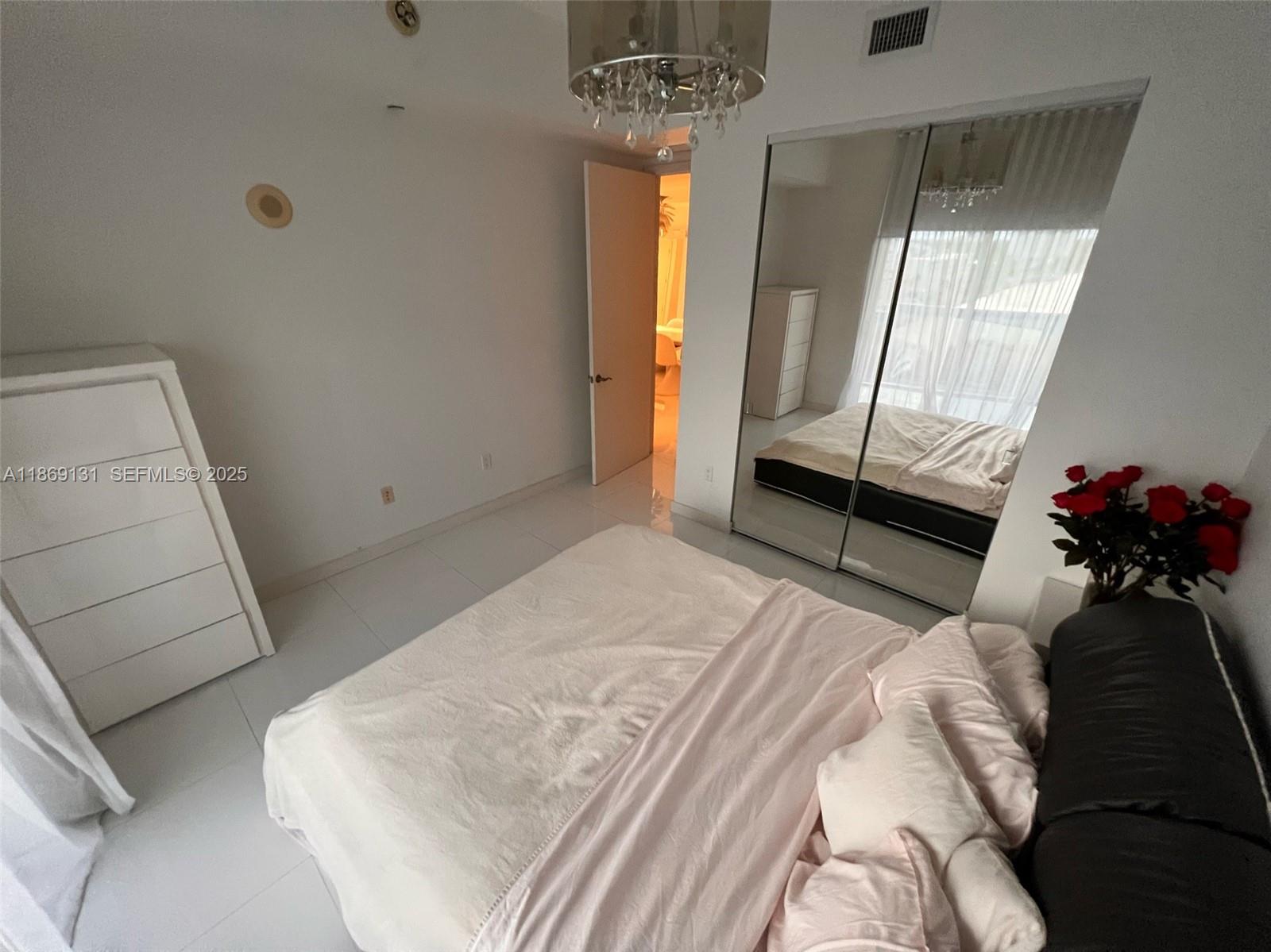 15811 Collins Avenue 605 Property Photo 20