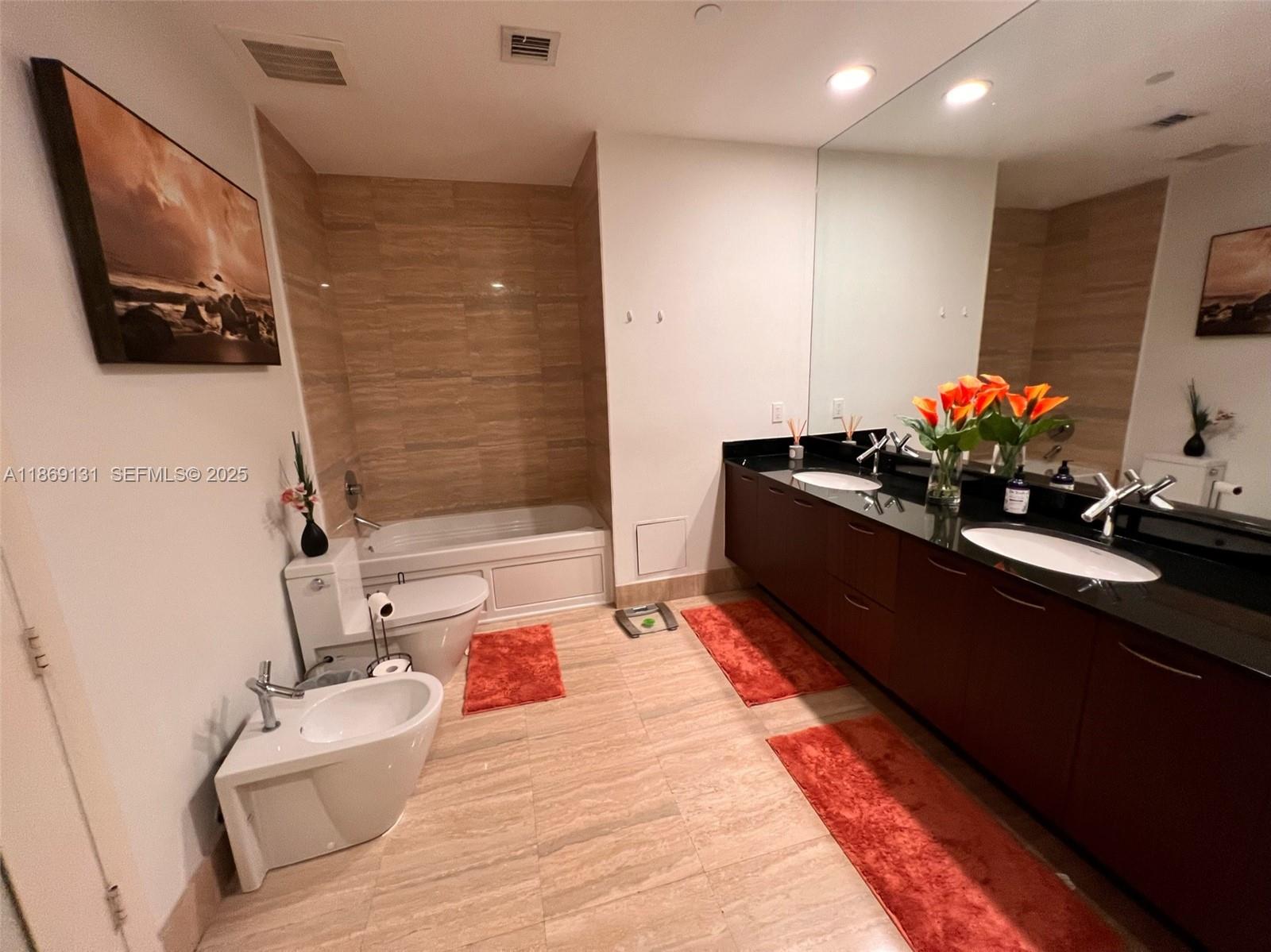 15811 Collins Avenue 605 Property Photo 22