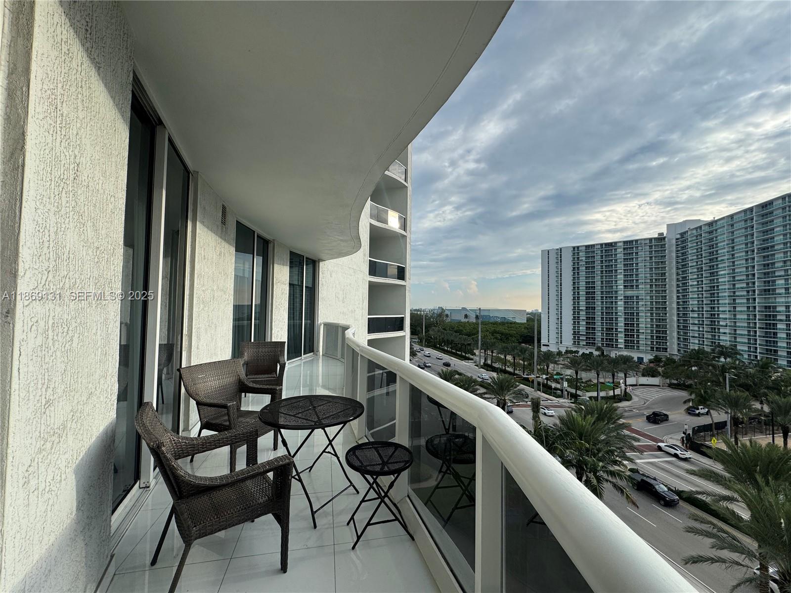 15811 Collins Avenue 605 Property Photo 25