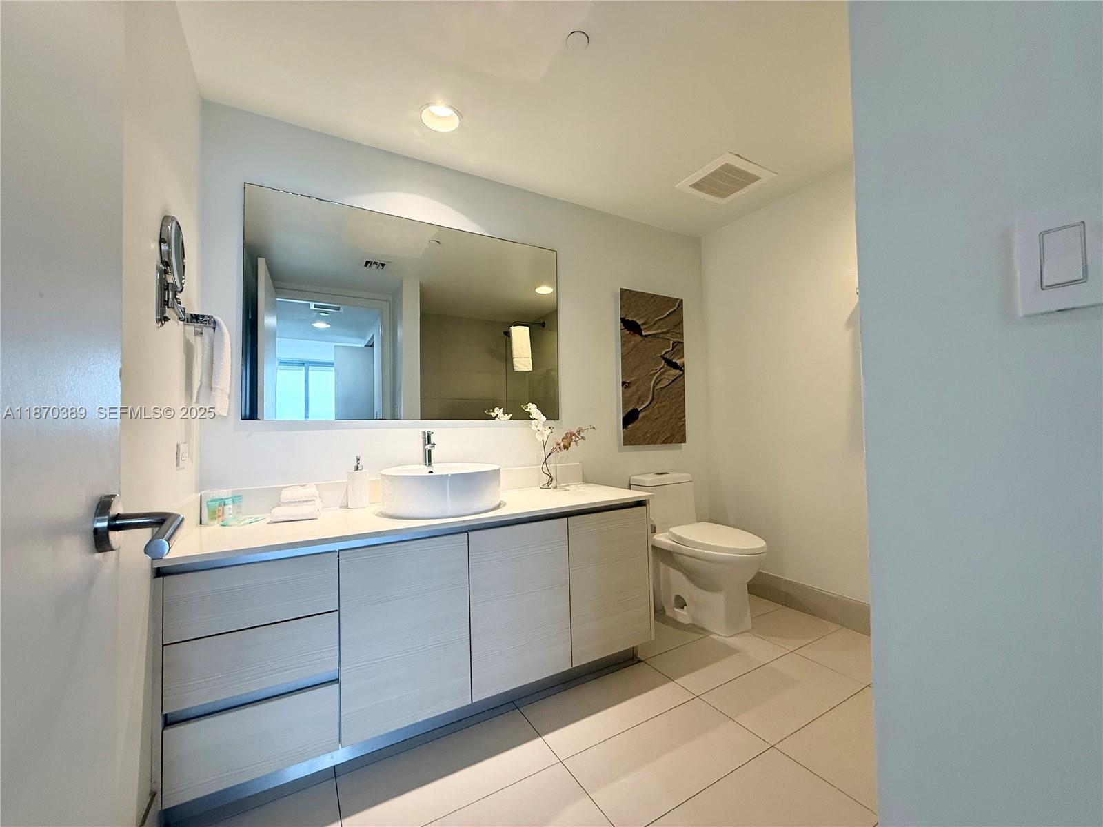 2602 E Hallandale Beach Boulevard R2510 Property Photo 10