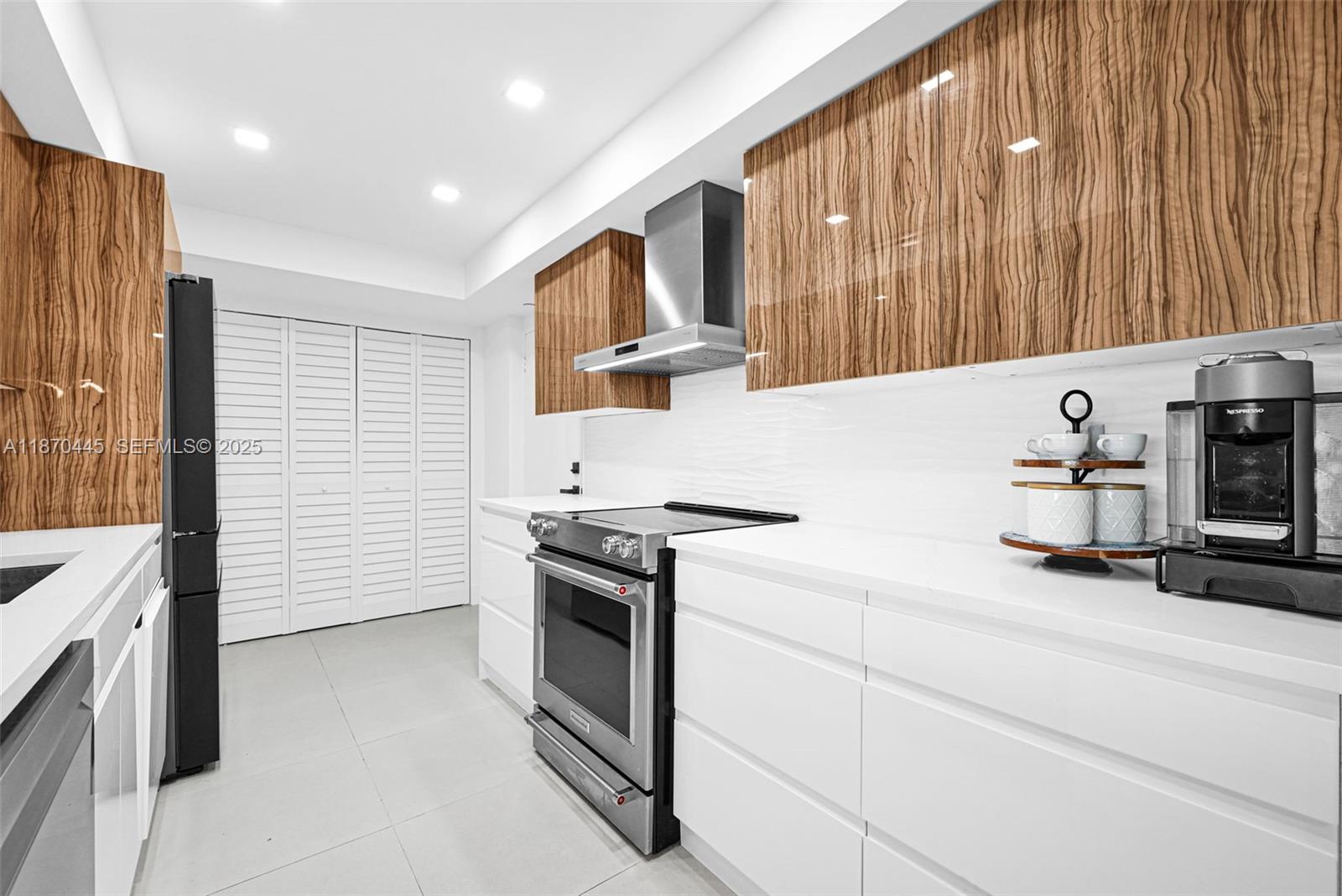 2100 S Ocean Drive 3cd Property Photo 13