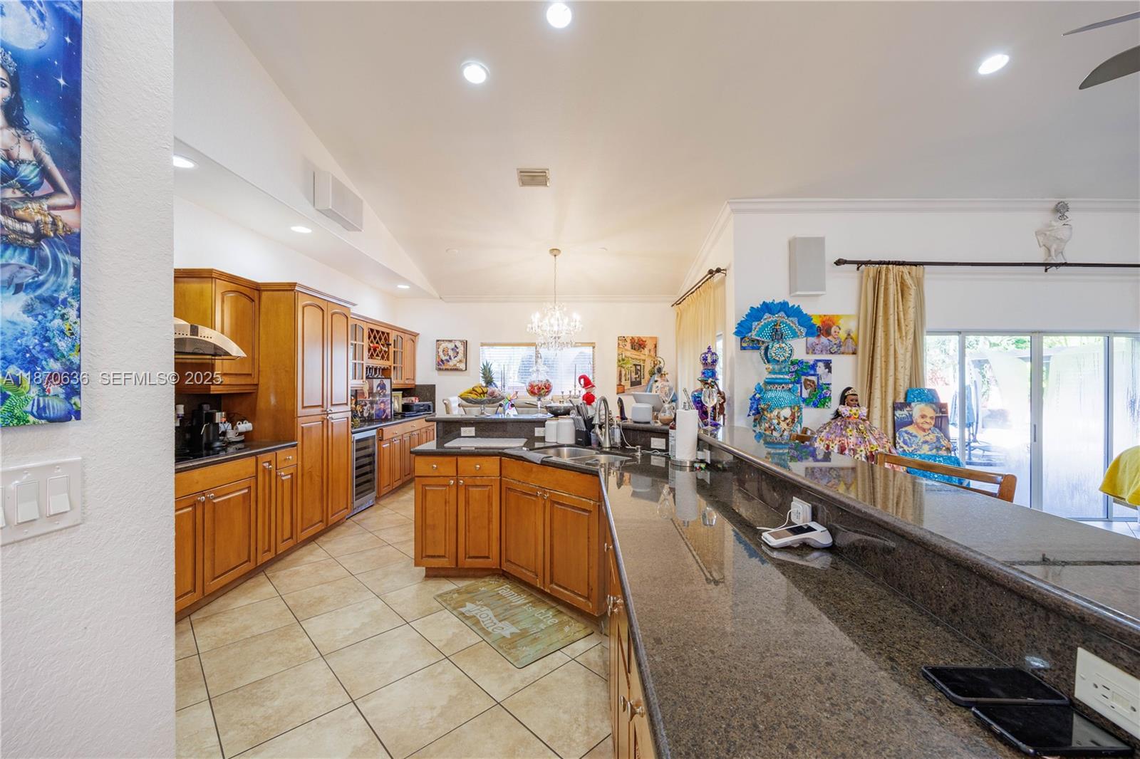 A11870636 Property Photo 17