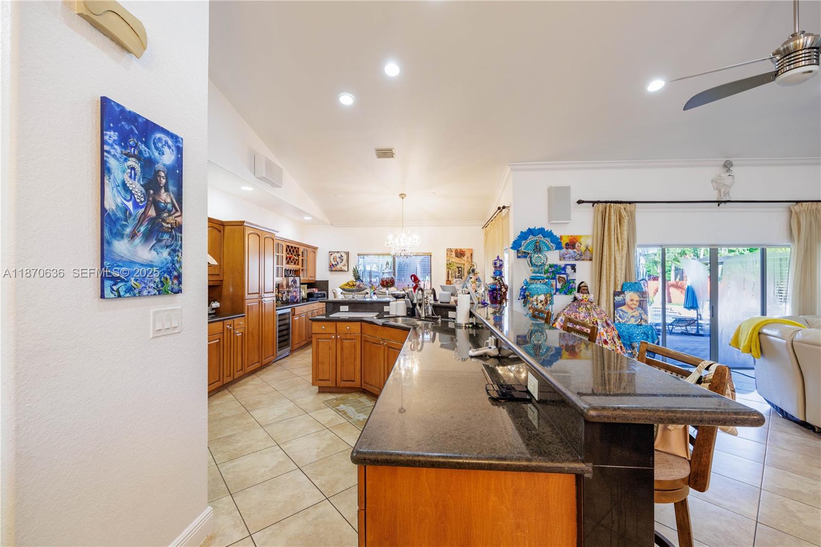 A11870636 Property Photo 18