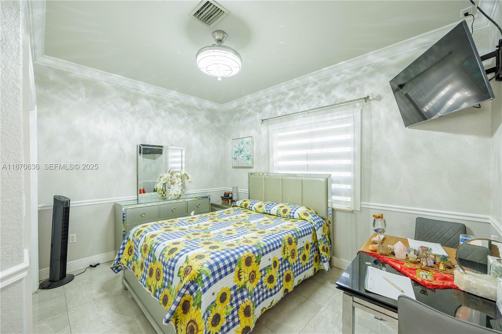 A11870636 Property Photo 33