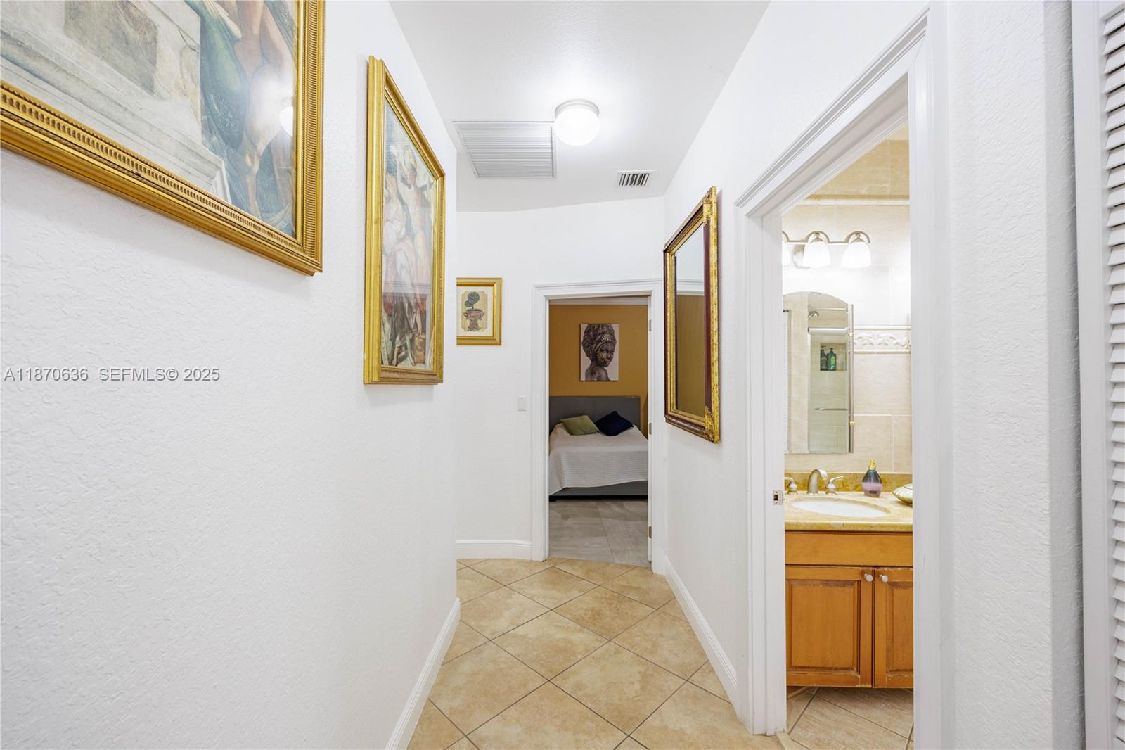 A11870636 Property Photo 45