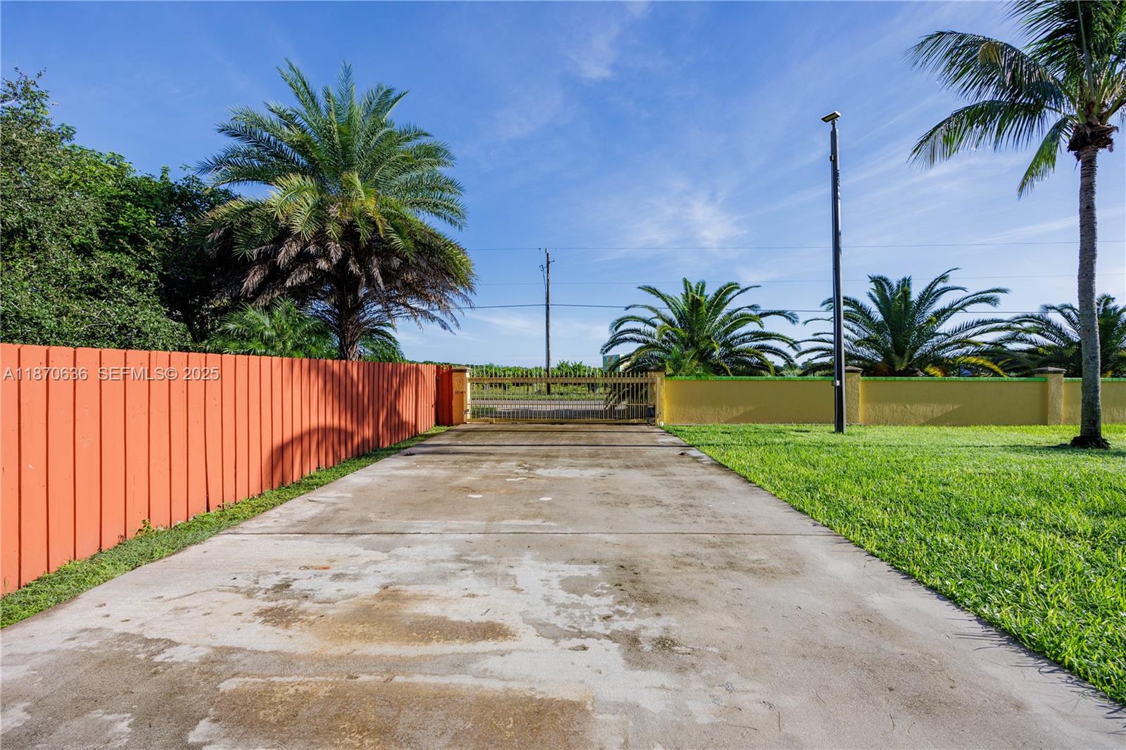 A11870636 Property Photo 68
