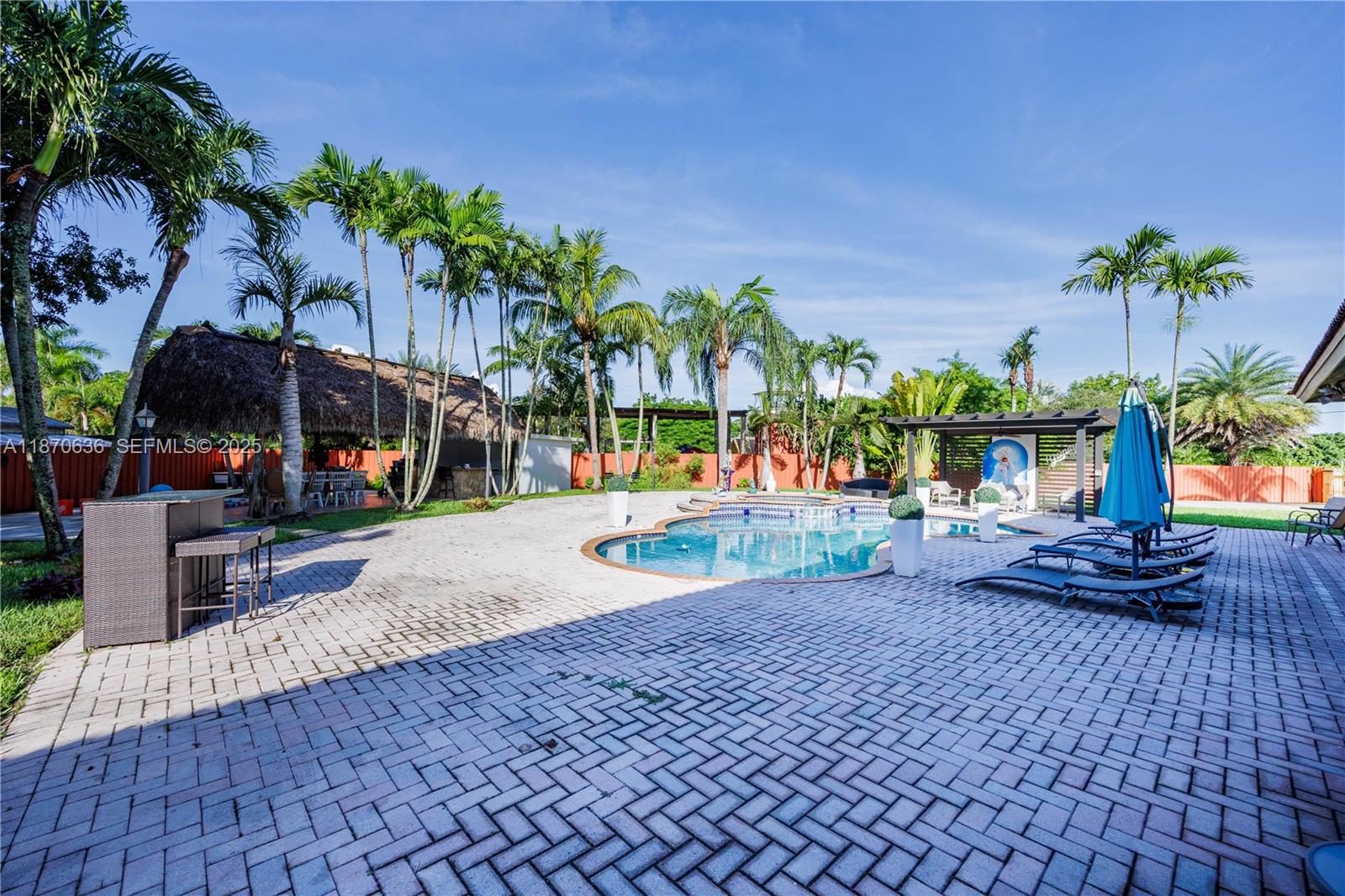 A11870636 Property Photo 89