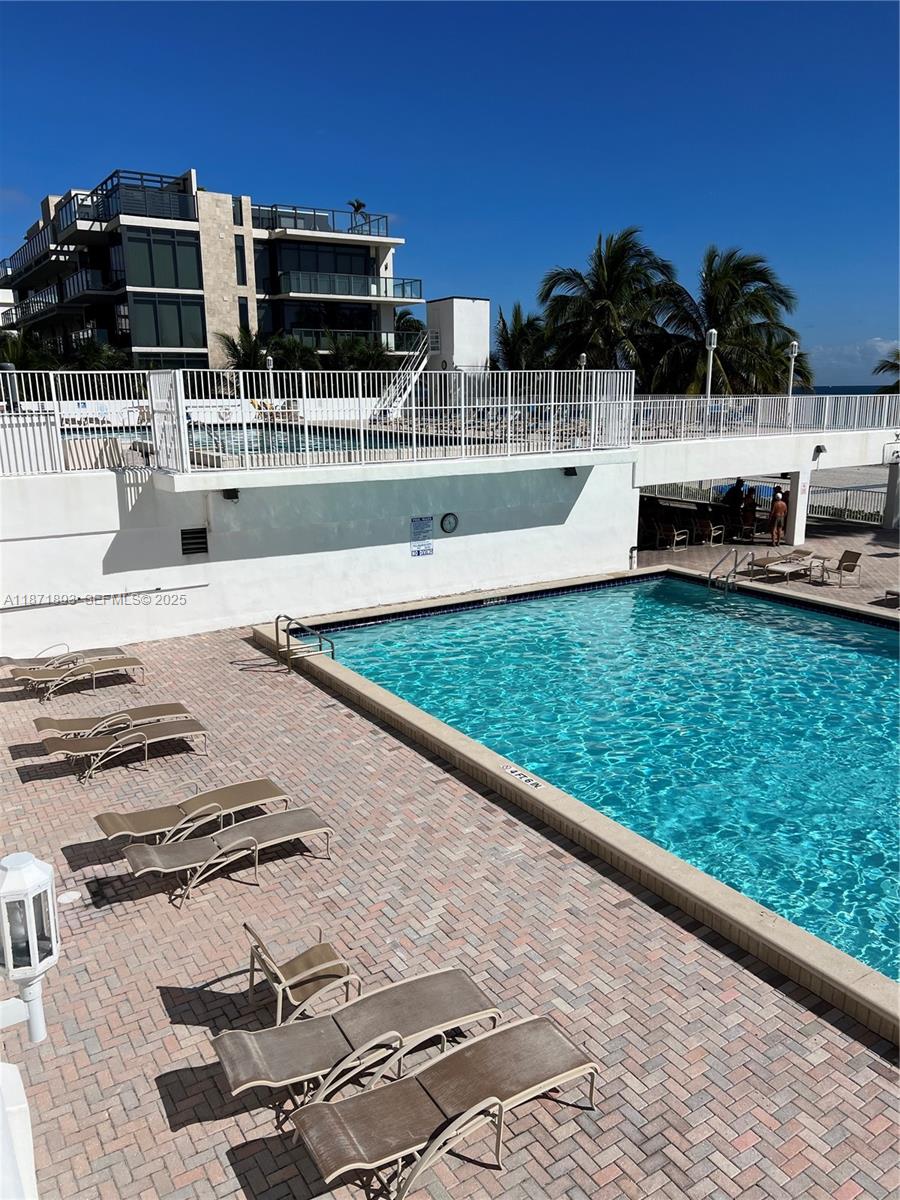 2301 S Ocean Drive 506 Property Photo 23