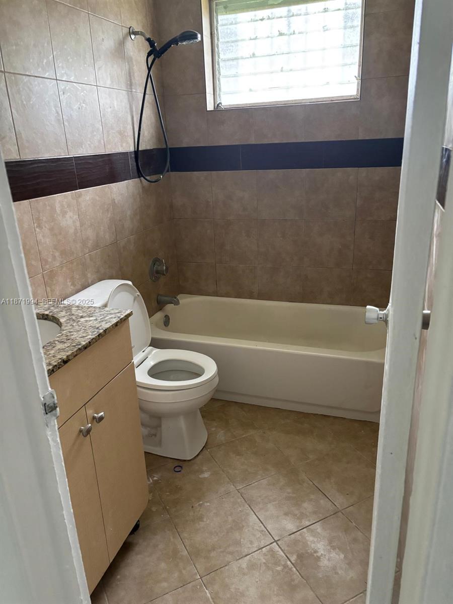 5100 Nw 23rd Avenue 1 Property Photo 5