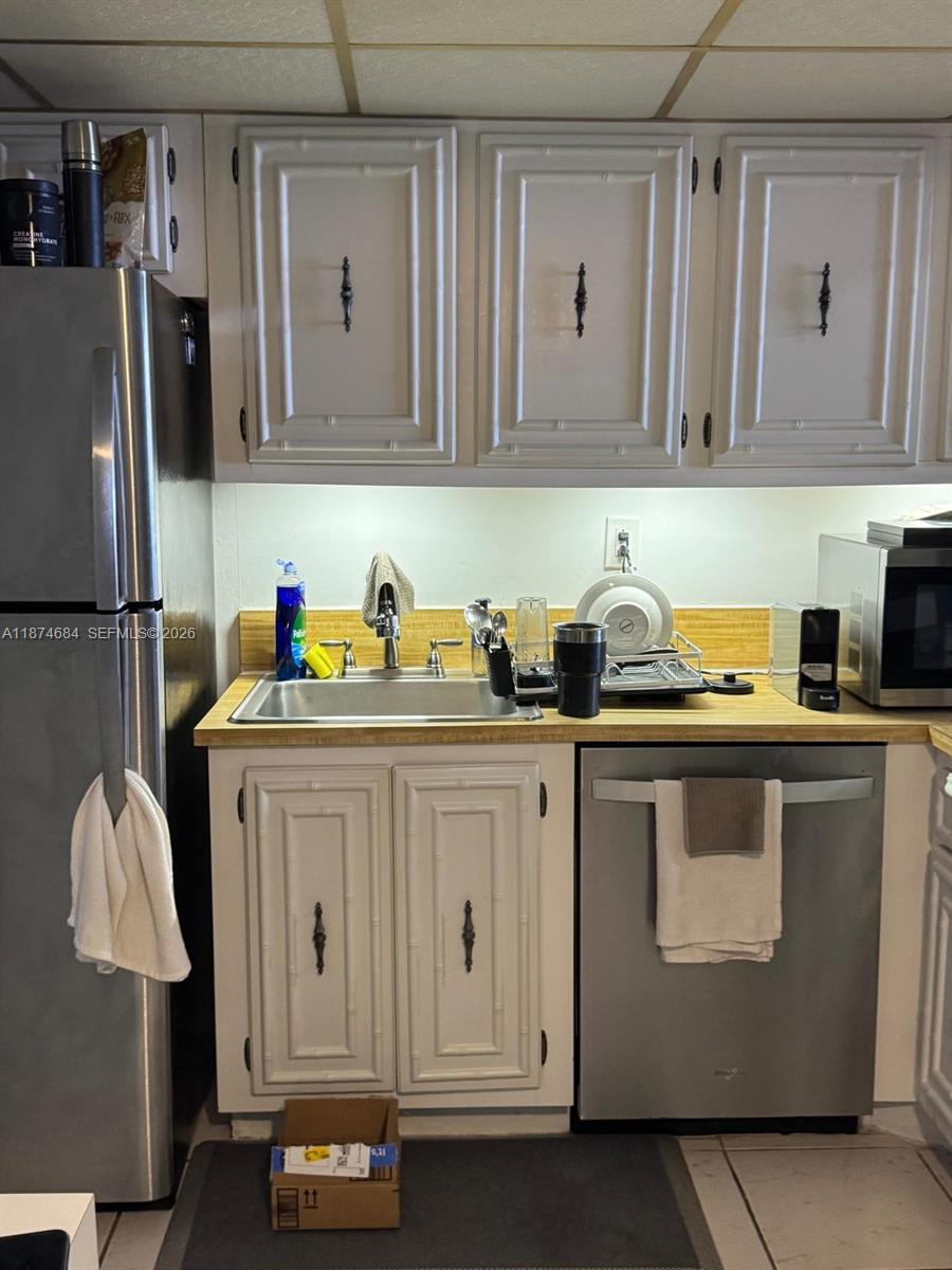 1000 Parkview Drive 805 Property Photo 14