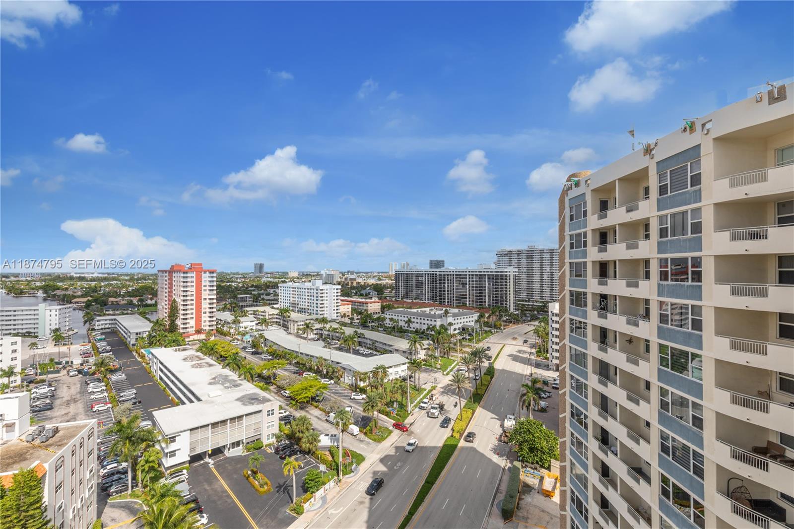 3180 S Ocean Drive 1517 Property Photo 15