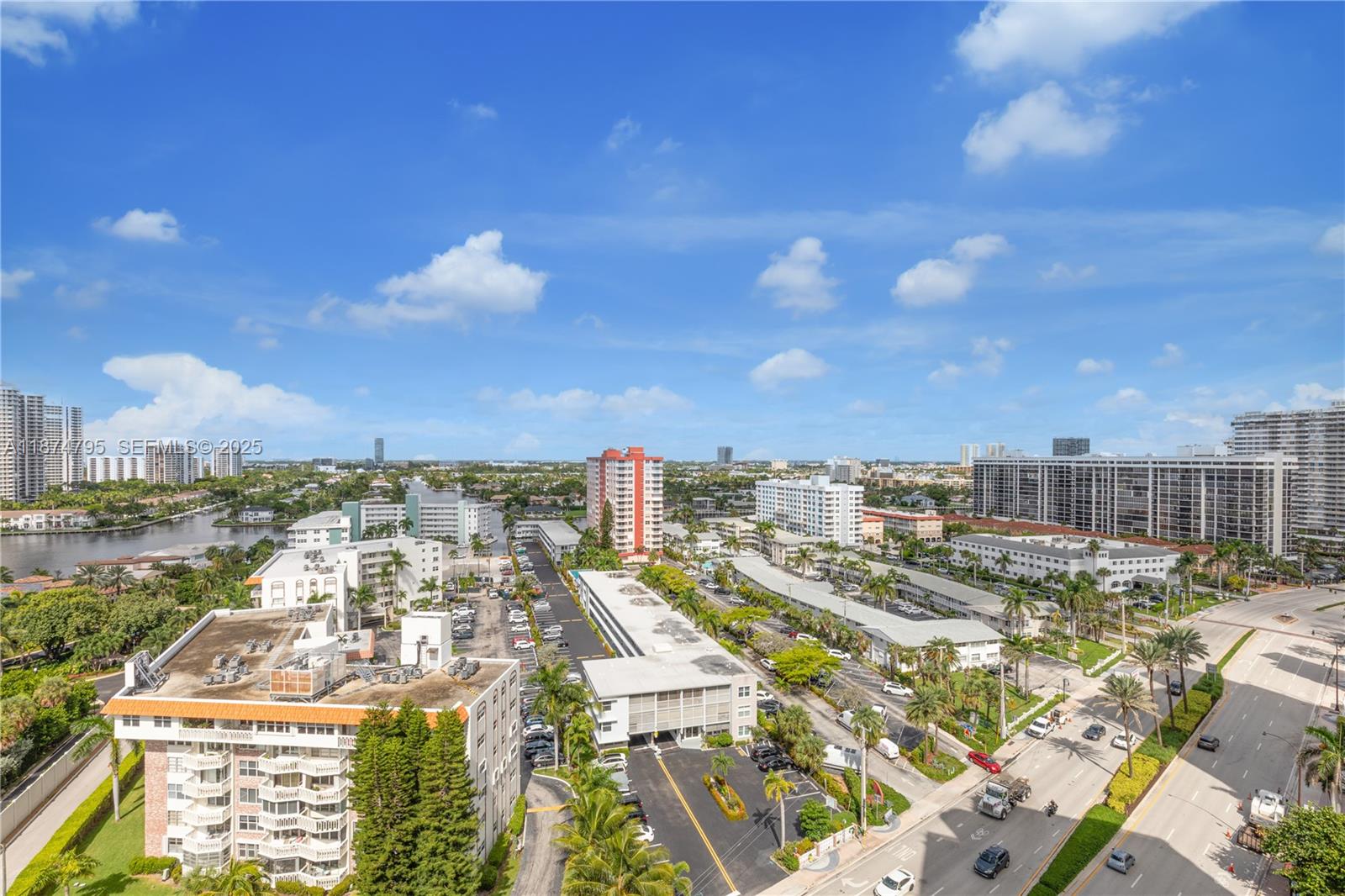 3180 S Ocean Drive 1517 Property Photo 16