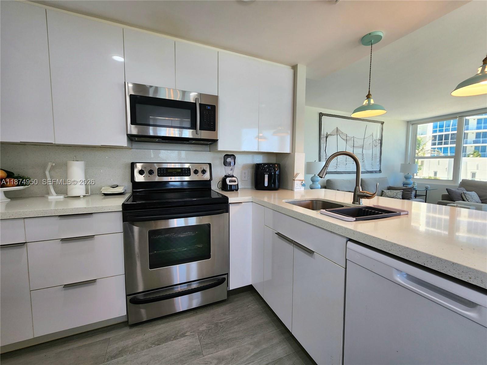 3505 S Ocean Drive 312 Property Photo 8