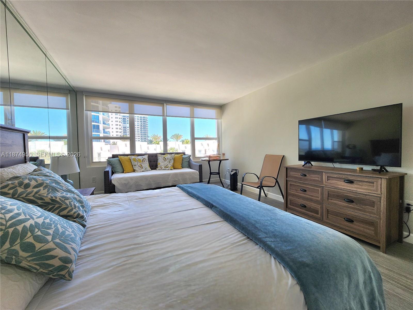 3505 S Ocean Drive 312 Property Photo 15