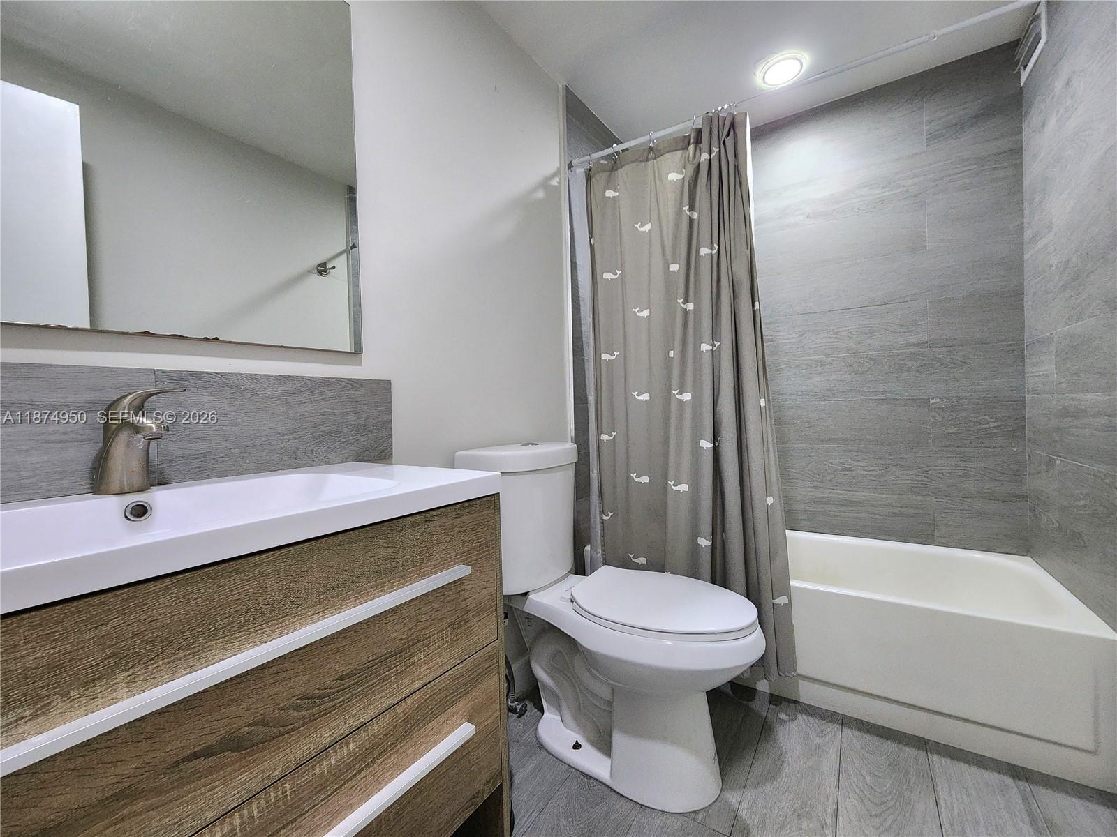 3505 S Ocean Drive 312 Property Photo 20
