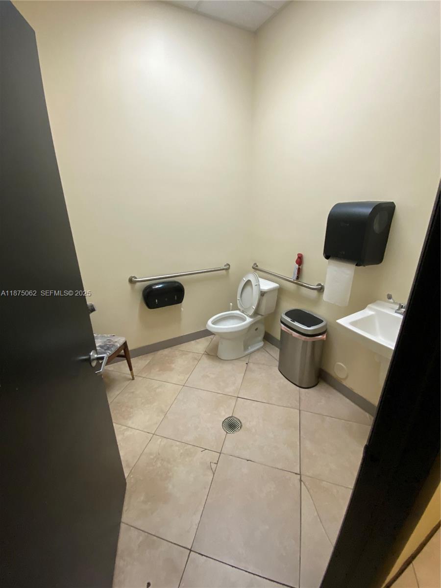 A11875062 Property Photo 26
