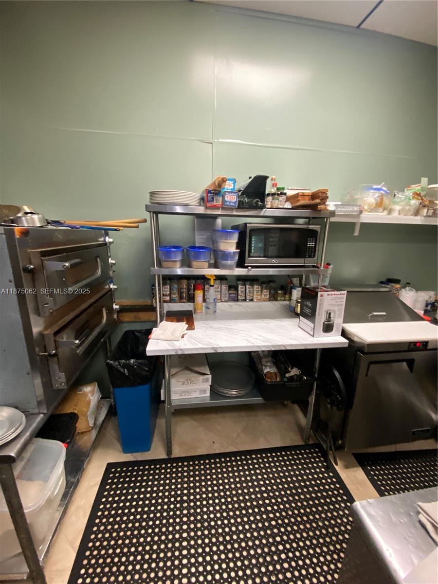 A11875062 Property Photo 39