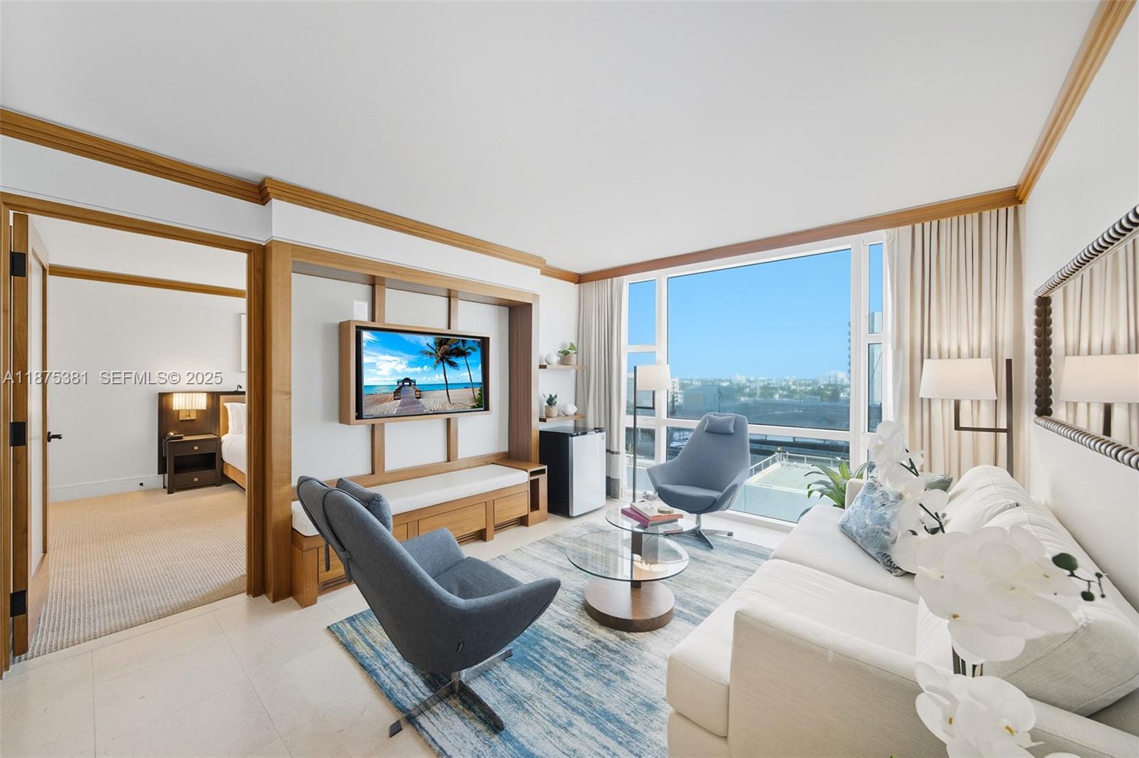 A11875381 Property Photo 1