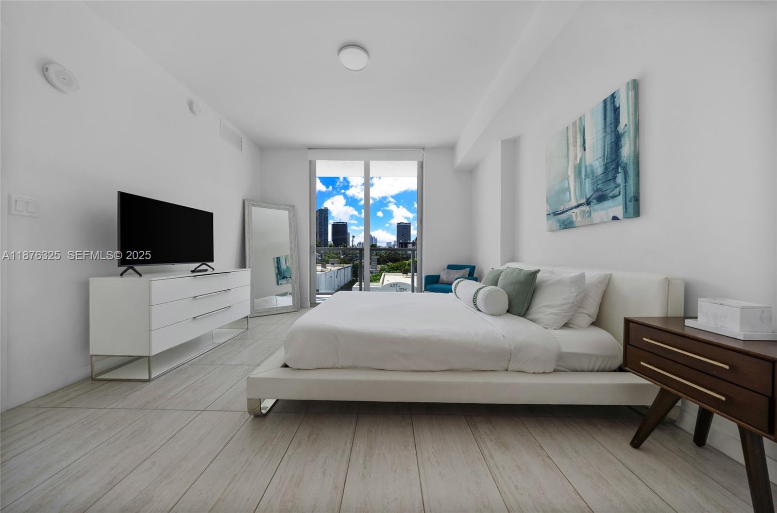 A11876325 Property Photo 10