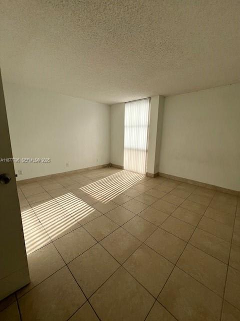 13499 Biscayne Boulevard 602 Property Photo 3