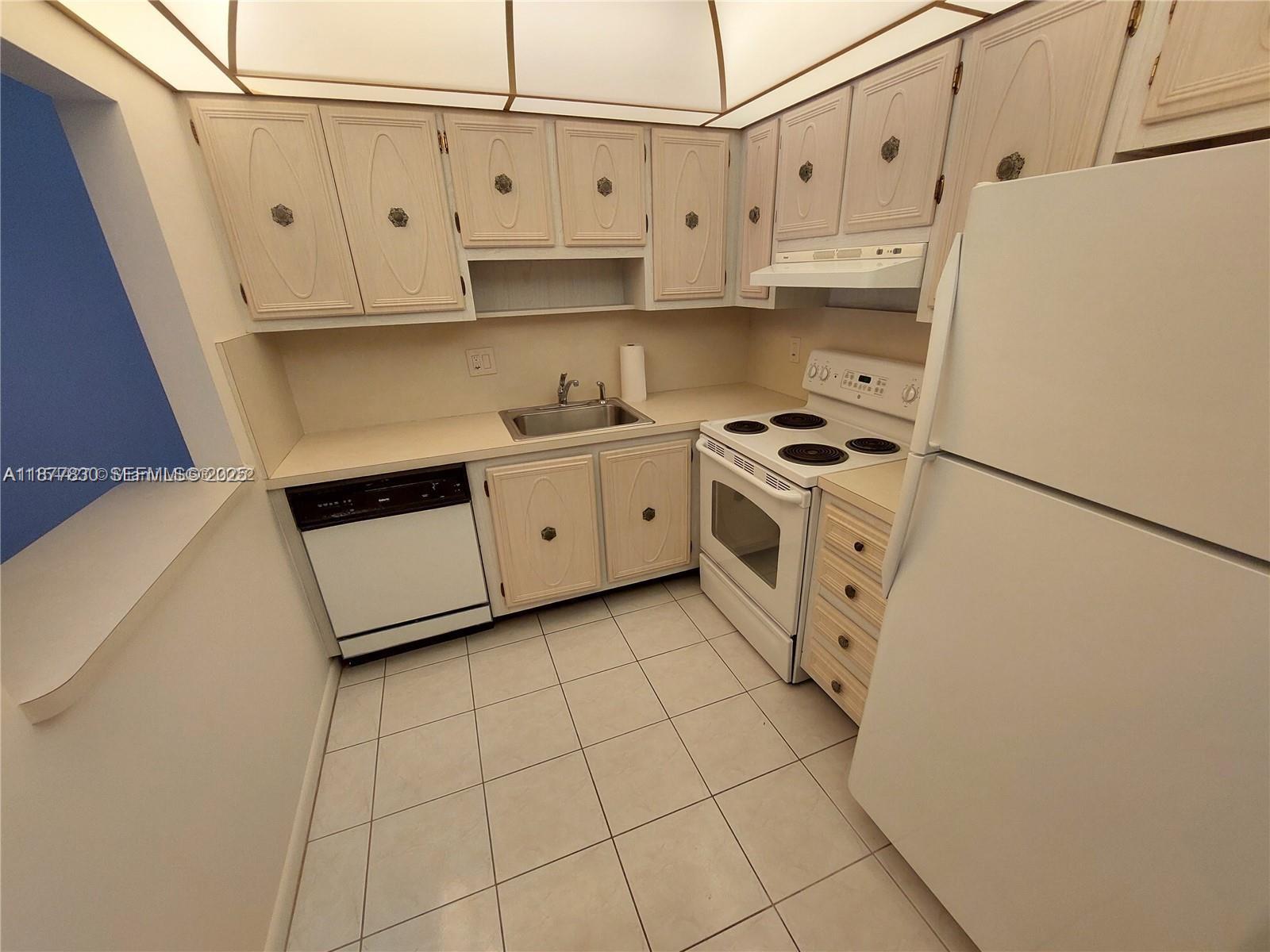 257 S Cypress Road 438 Property Photo 2