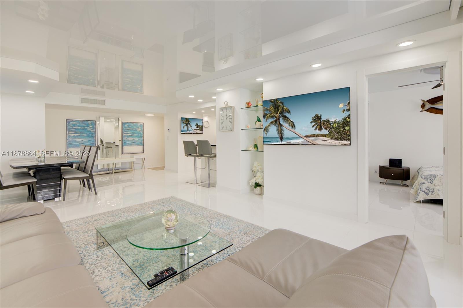 A11878864 Property Photo 6
