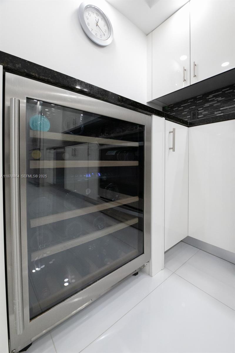 A11878864 Property Photo 11