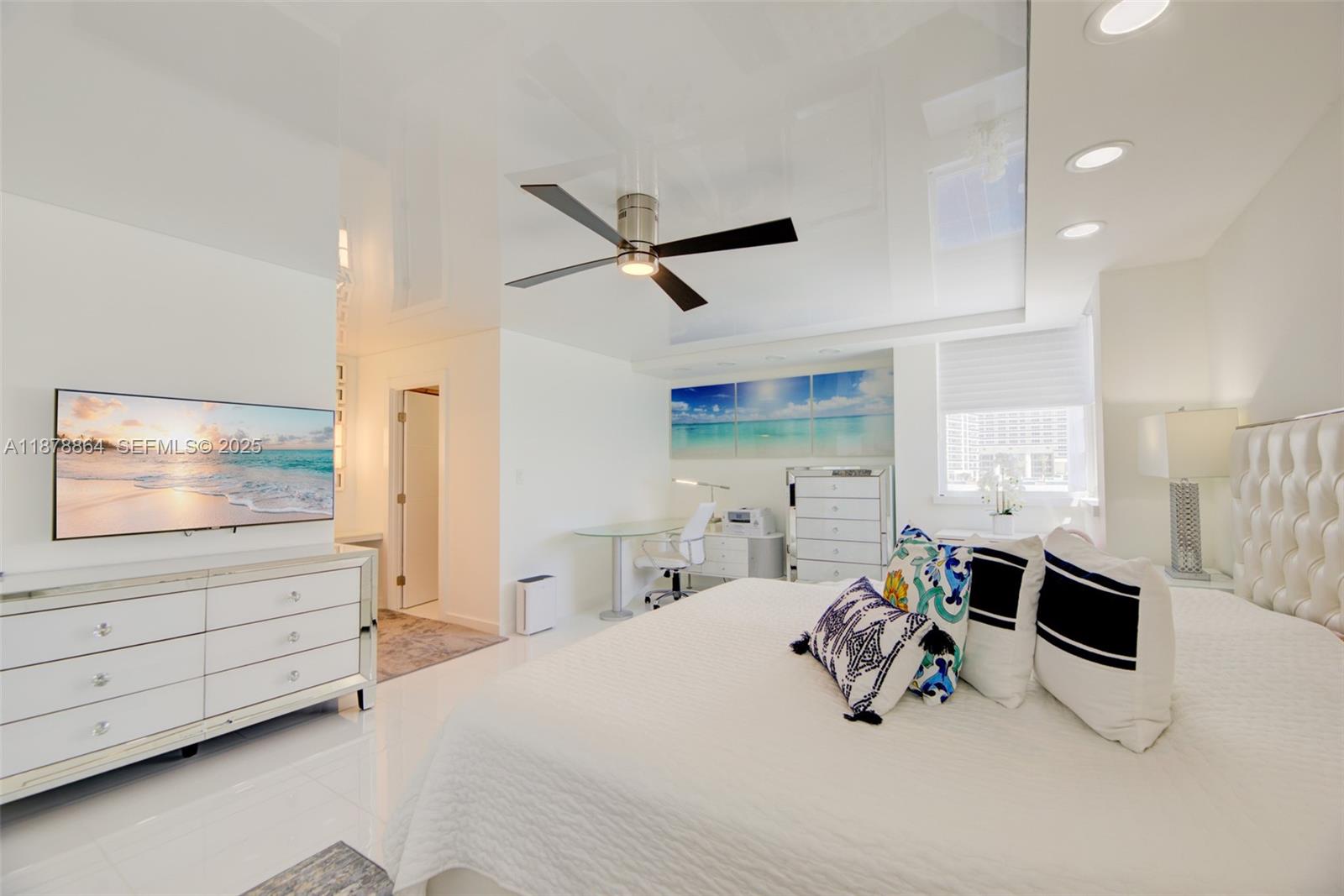 A11878864 Property Photo 15