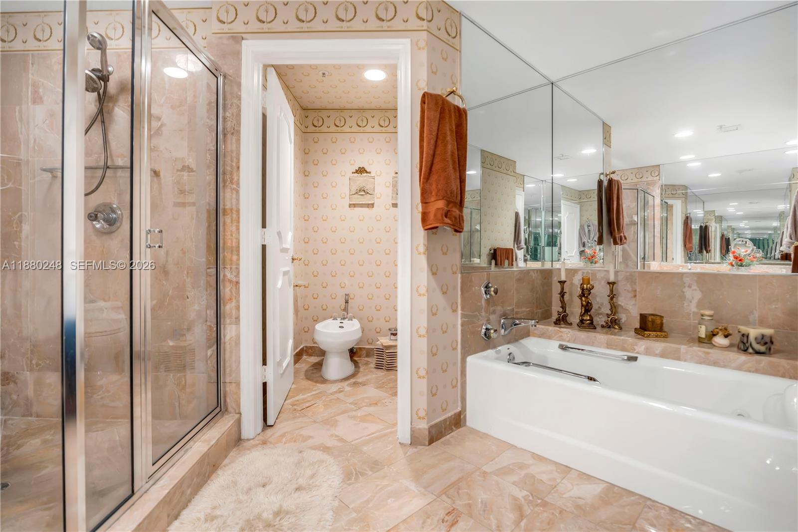 888 Brickell Key Drive 1807 Property Photo 22