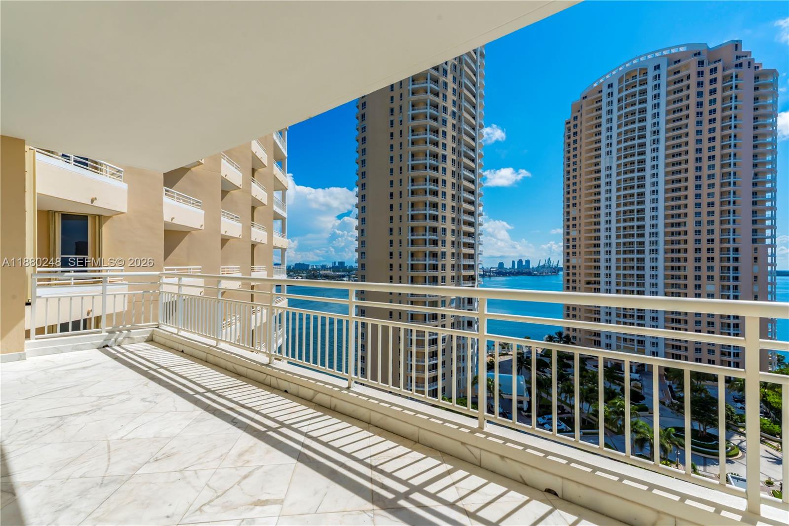 888 Brickell Key Drive 1807 Property Photo 31