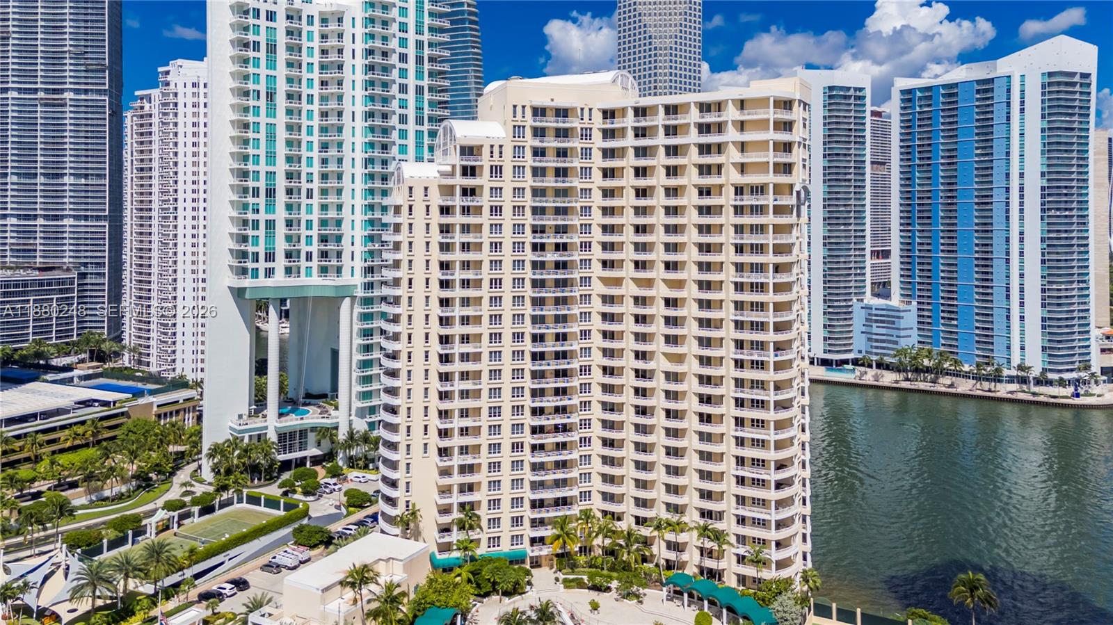 888 Brickell Key Drive 1807 Property Photo 54