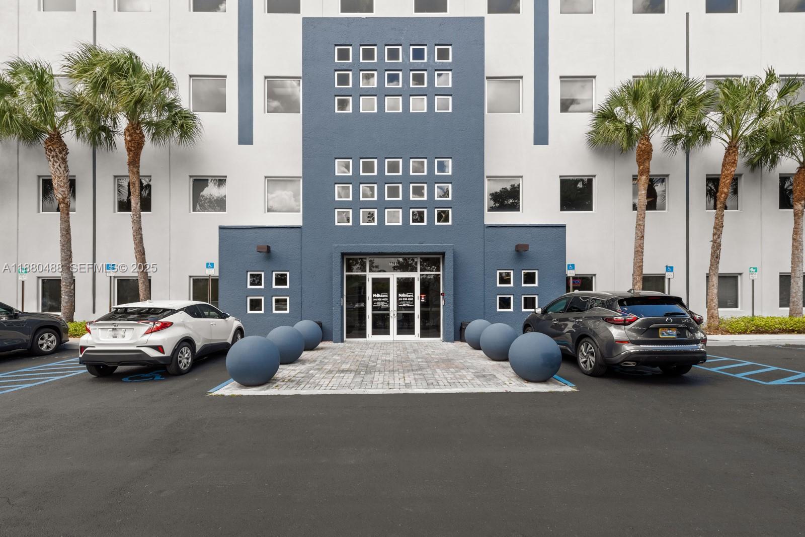 A11880488 Property Photo 1