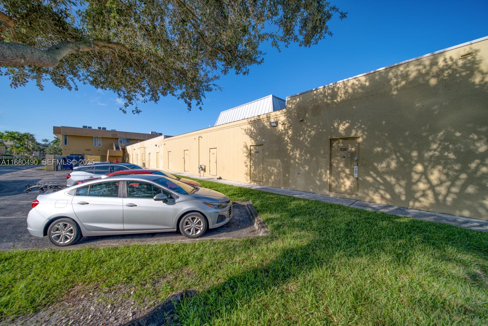 A11880490 Property Photo 16