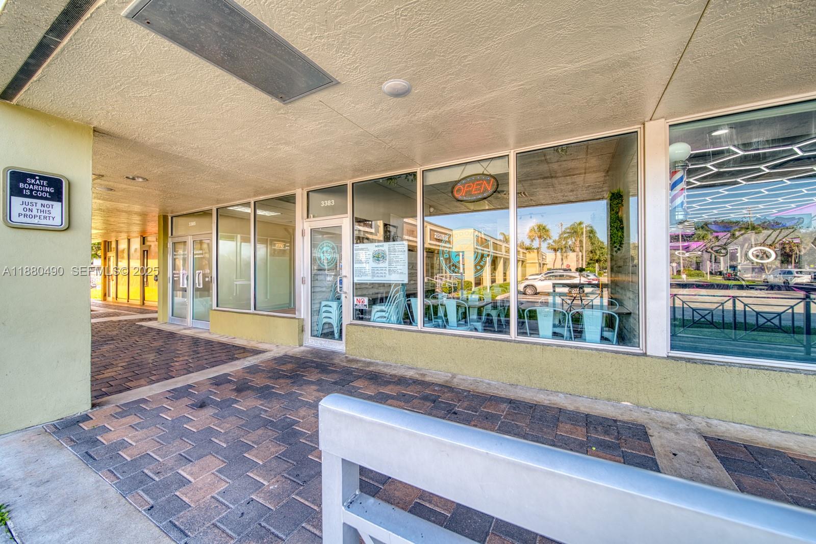 A11880490 Property Photo 17