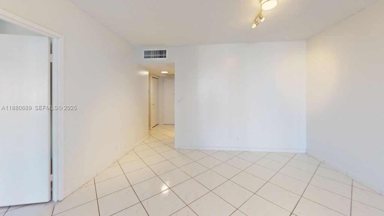 500 Three Islands Boulevard 822 Property Photo 19