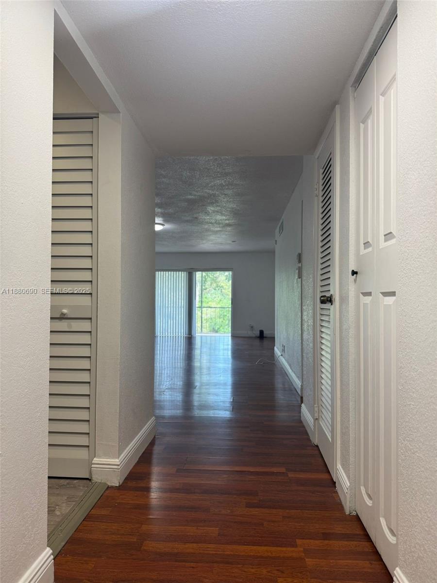 A11880690 Property Photo 4