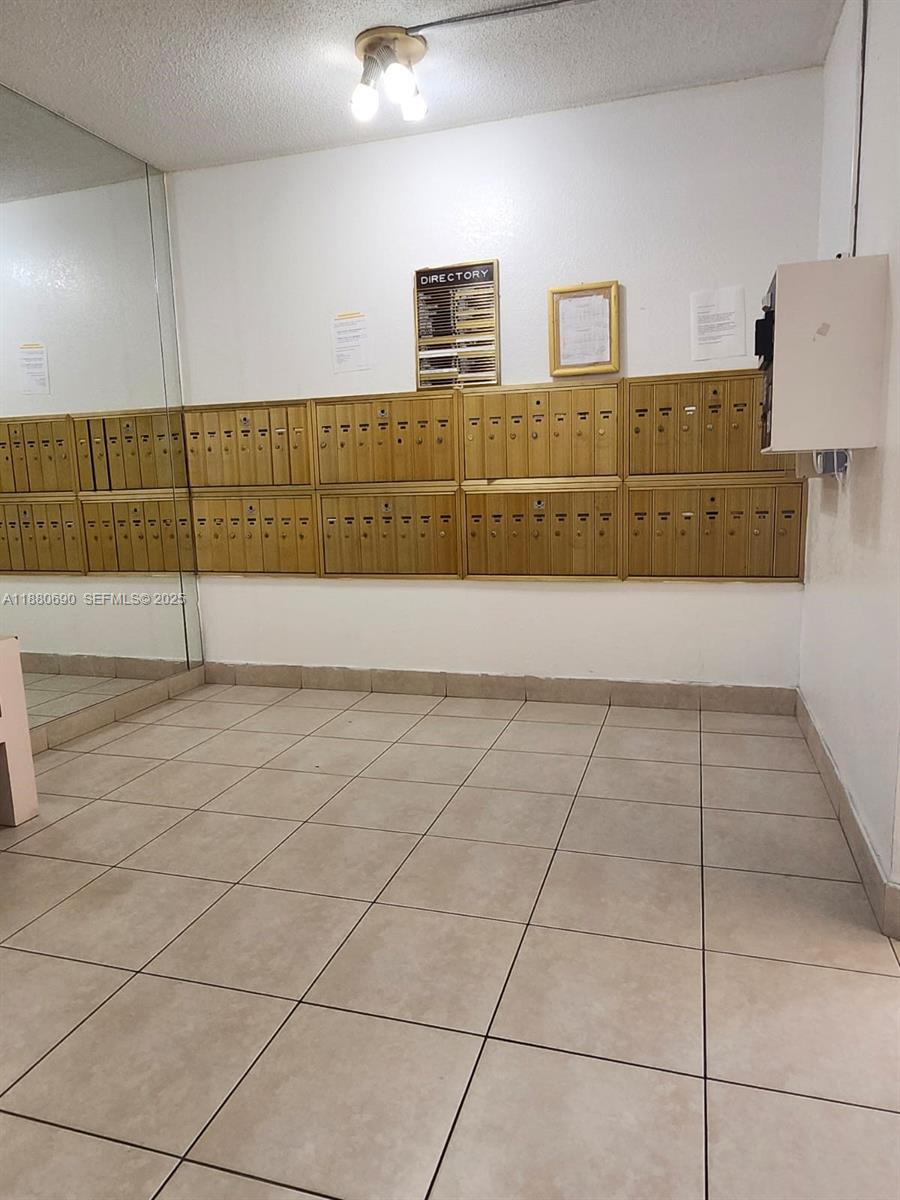 A11880690 Property Photo 35