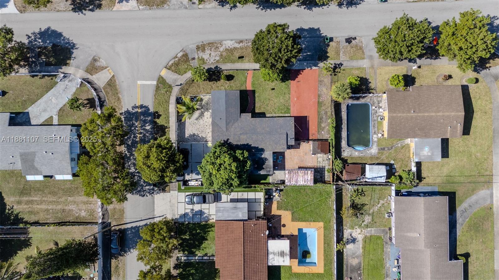 A11881107 Property Photo 3
